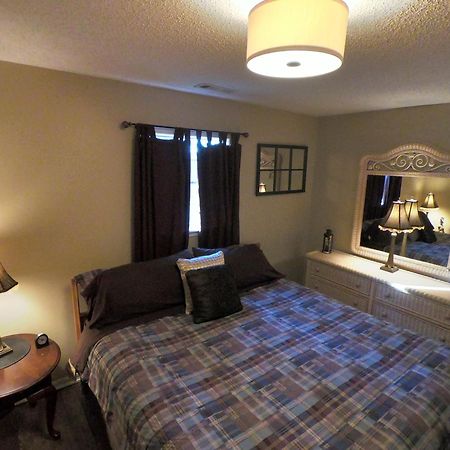 Tradewinds Lodging Юрека Спрингс Екстериор снимка